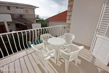 Apartments by the sea Tučepi (Makarska) - 2666