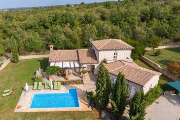 Luxury villa with a swimming pool Sveti Lovreč, Central Istria - Središnja Istra - 26667 Adriatic.hr