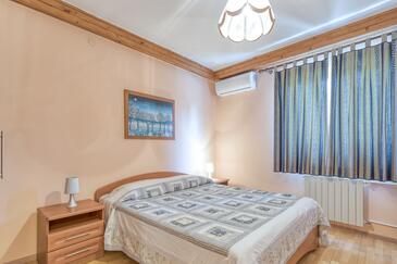 Apartments with WiFi Kaštelir, Central Istria - Središnja Istra - 26670