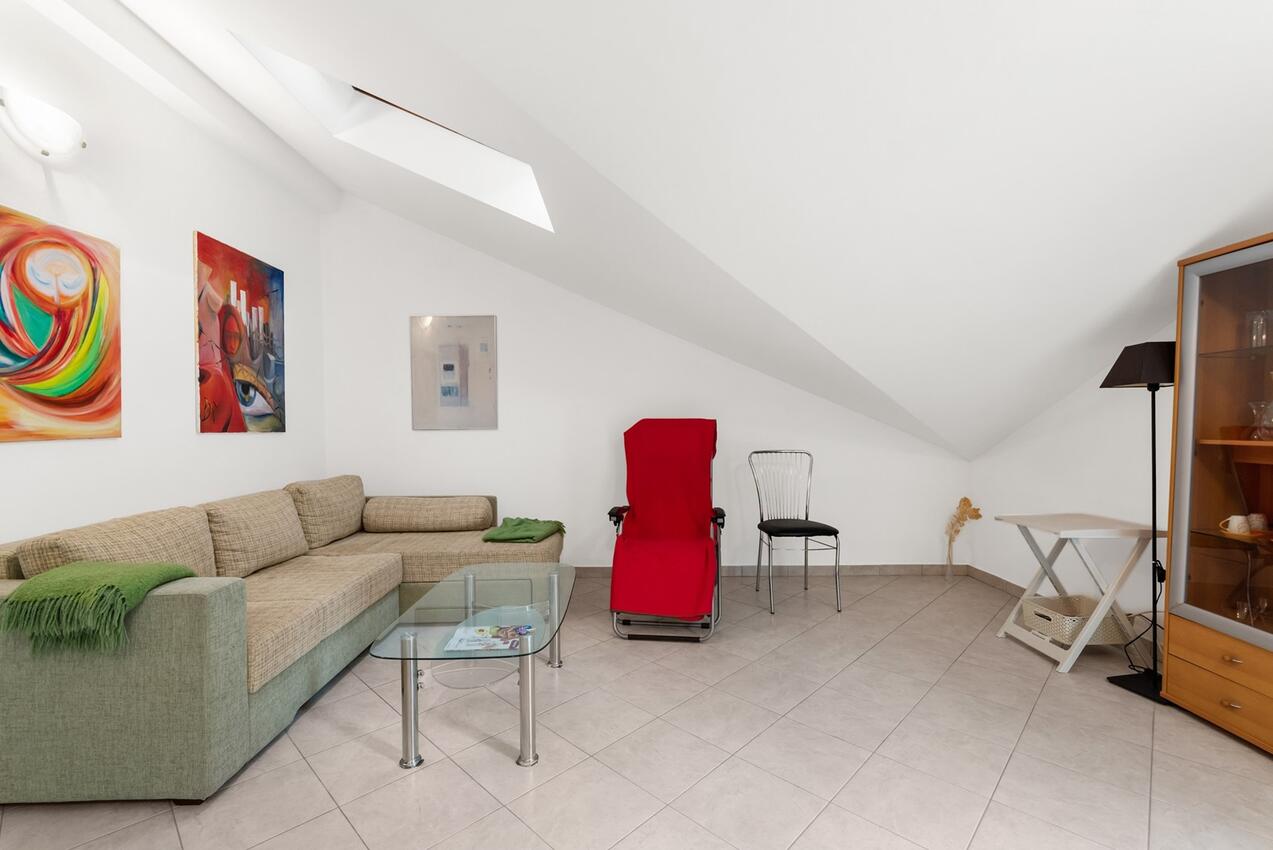 Jednopokojový apartmán Poreč (A-26696-a)
