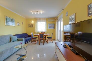 Apartmány s parkovištěm Ližnjan, Medulin - 26697