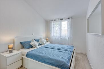 Apartments with WiFi Kukci, Poreč - 26701
