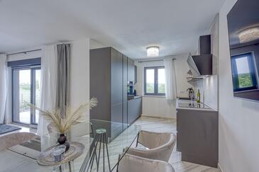 Family friendly house with a swimming pool Fuškulin, Poreč - 26707