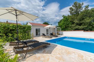 Holiday house with a swimming pool Poreč - 26712 Adriatic.hr