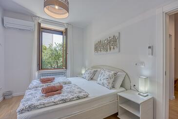 Apartmani s parkingom Pula - 26715