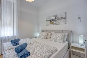 Apartmani s parkingom Pula - 26715