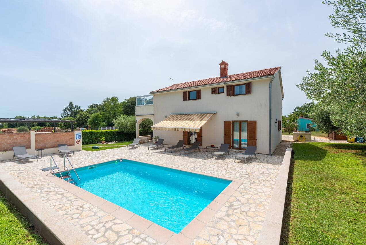 Dom s bazénom pre rodinu Poreč - 26722