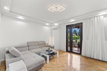 Apartments for families with children Poreč - 26723