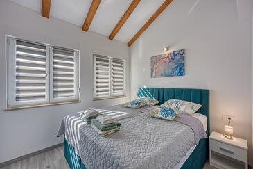 Family friendly house with a swimming pool Rovinjsko Selo, Rovinj - 26742