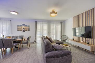 Family friendly house with a swimming pool Rovinjsko Selo, Rovinj - 26742