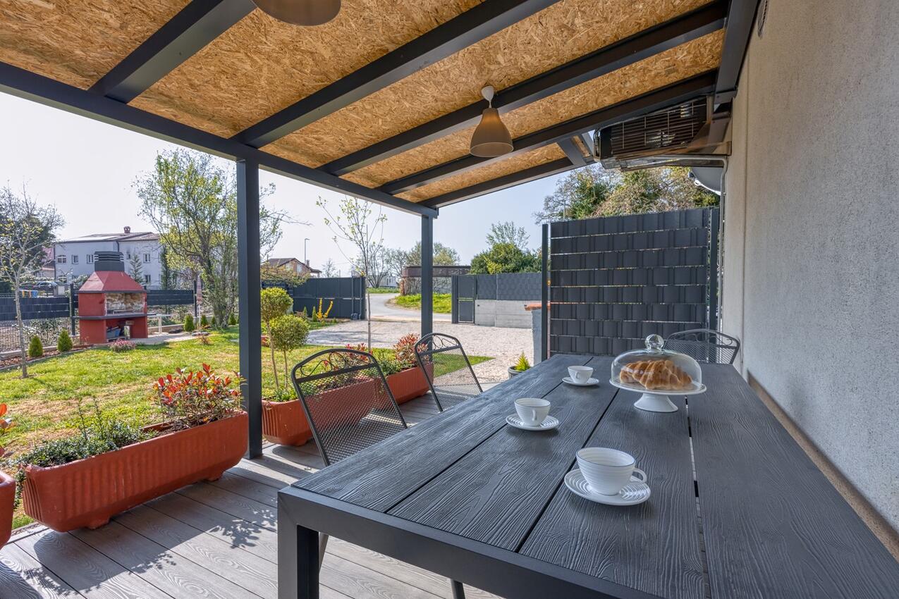 Апартаменты с парковкой Пореч - Poreč - 26744