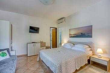 Familiehus med pool Krnica, Marcana - 26759