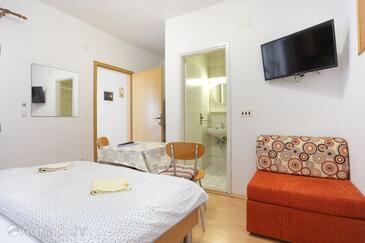 Ferienwohnungen mit Parkplatz Tucepi, Makarska - 2676