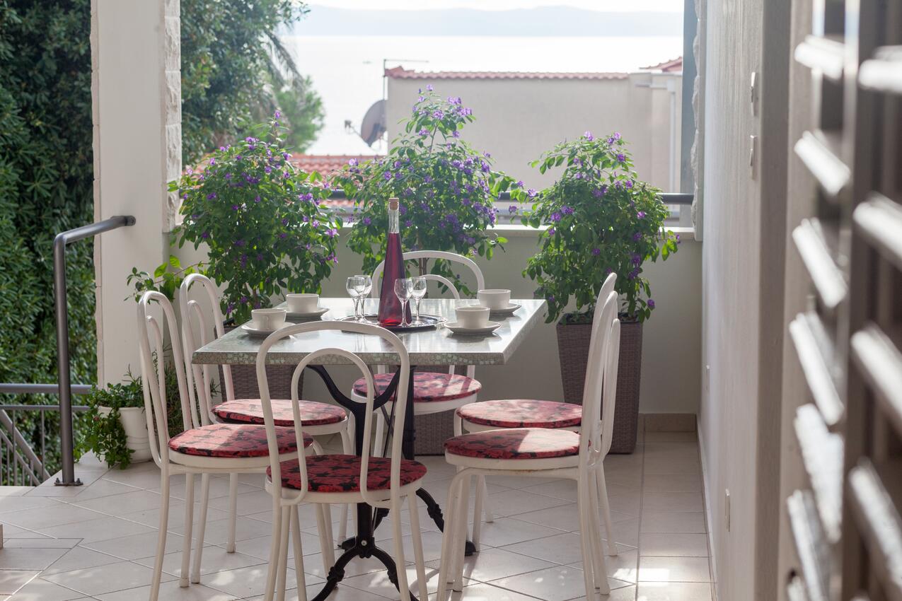 Apartments by the sea Tučepi, Makarska - 2677