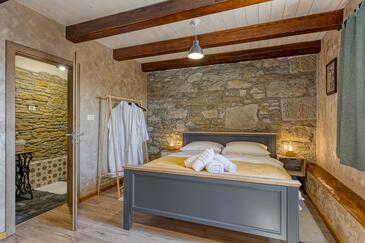 Holiday house with a swimming pool Buzet, Central Istria - Središnja Istra - 26777