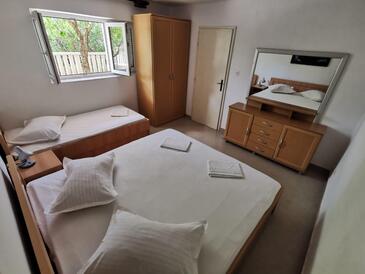 Apartments by the sea Baška Voda, Makarska - 2678