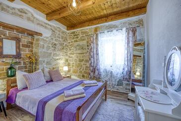 Ferienhaus mit Parkplatz Radmani, Porec - 26786