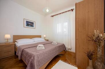 Appartement d'une chambre Igrane, Makarska (A-2679-a)