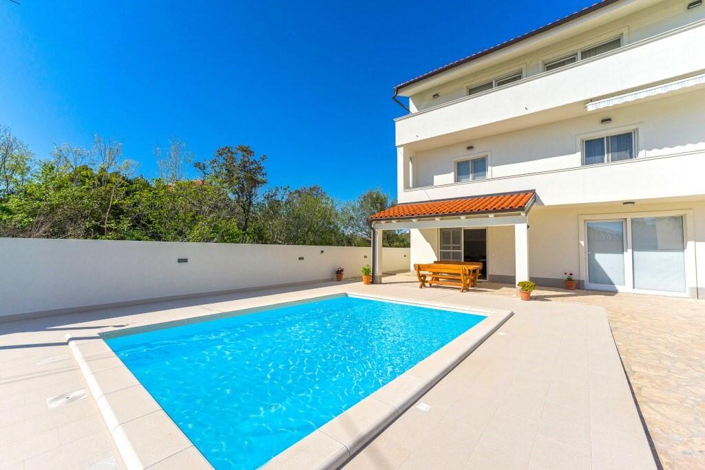 Apartmani s bazenom pogodni za obitelji s djecom Privlaka, Zadar - 26797