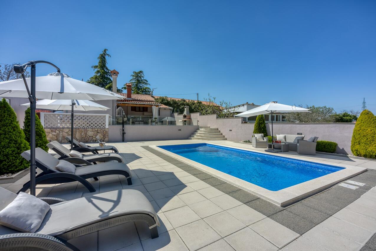 Holiday house with a swimming pool Butkovići, Central Istria - Središnja Istra - 26807