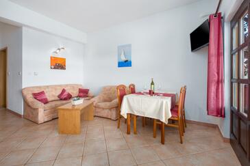 Lejlighedens parkeringsplads Kastelir, Sredisnja Istra - 26815