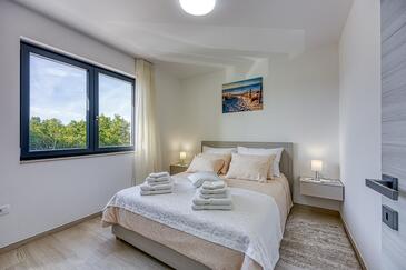 Lejlighedens parkeringsplads Stranici, Porec - 26837