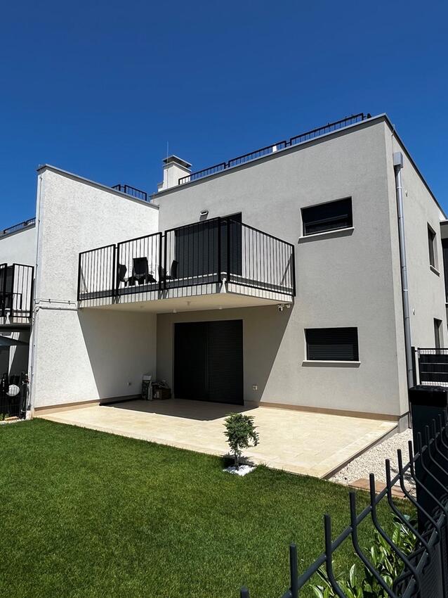 Lejlighedens parkeringsplads Stranici, Porec - 26837