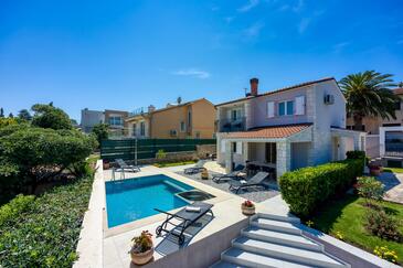 Haus mit Pool für Familien Premantura, Medulin - 26859 Adriatic.hr