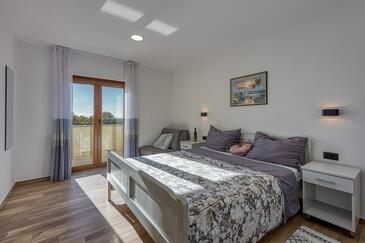 Familiehus med pool Galizana, Fazana - 26887