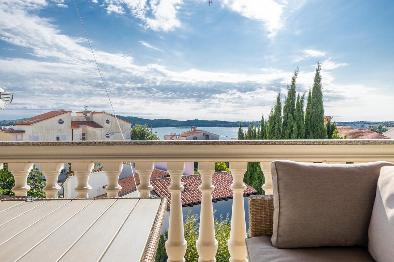 Apartmány s parkovištěm Medulin - 26912
