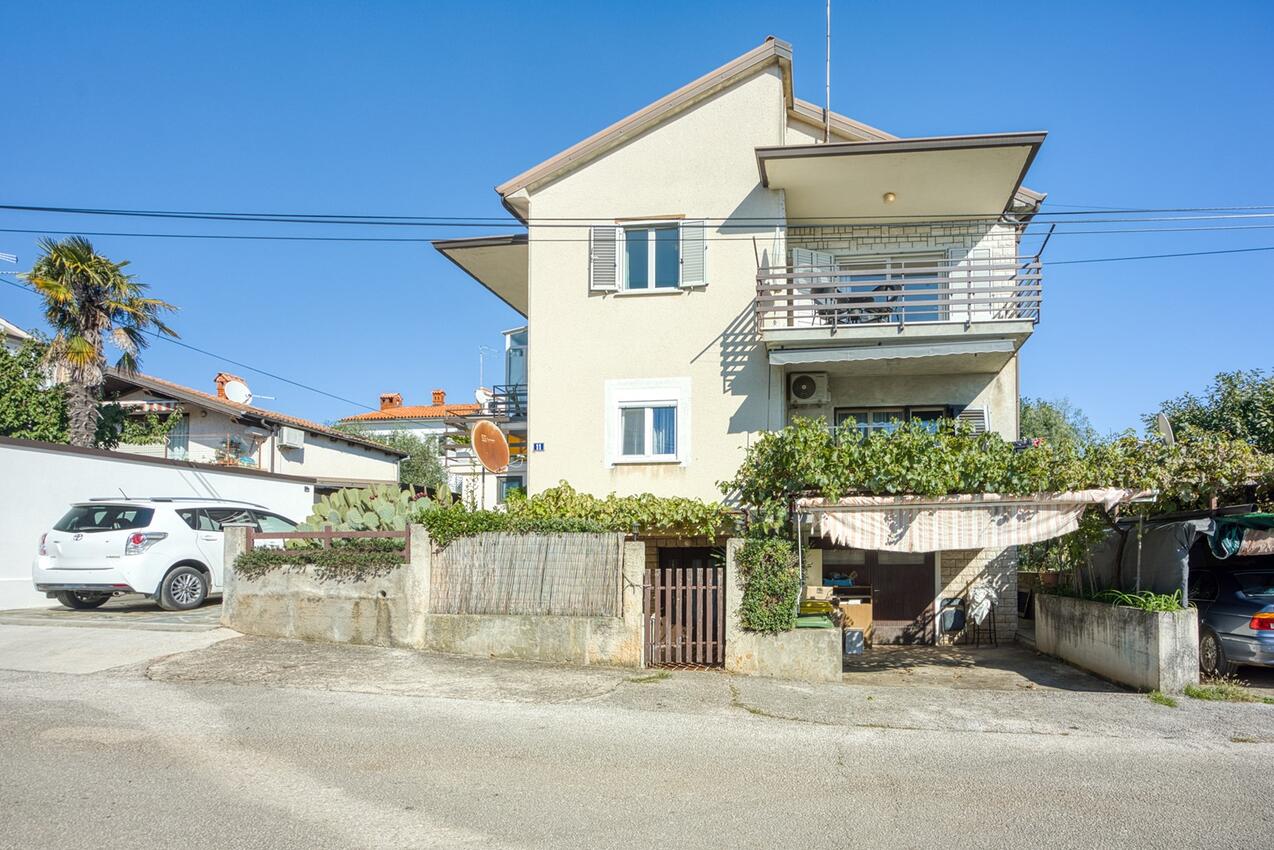 Leiligheter med parkering Novigrad - 26914