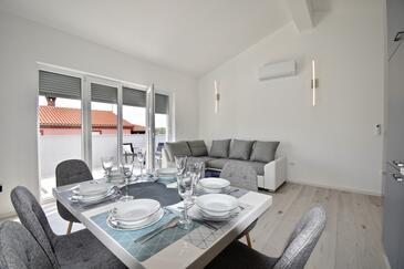 Dvosobni apartman Pula (A-26932-a(