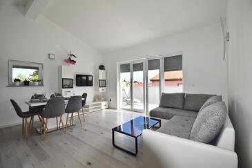 Apartmaji za družine z otroki Pula - 26932 Adriatic.hr