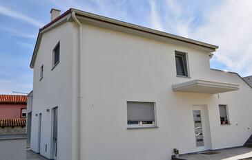 Apartmani za obitelj s djecom Pula - 26932 Adriatic.hr