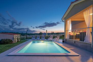 Casa di tre stanze Barban, Istria Centrale - Središnja Istra (K-26937)