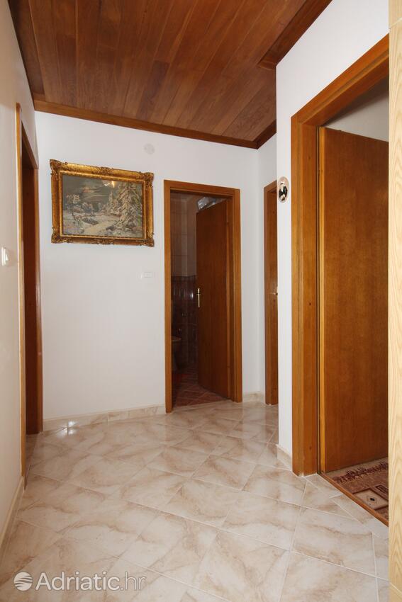 A-2694-a - Kwatery prywatne - Apartamenty nad morzem Tucepi, Makarska