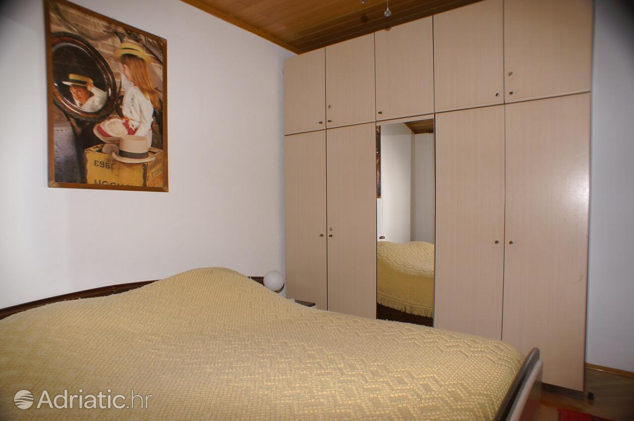 A-2694-c - Kwatery prywatne - Apartamenty nad morzem Tucepi, Makarska