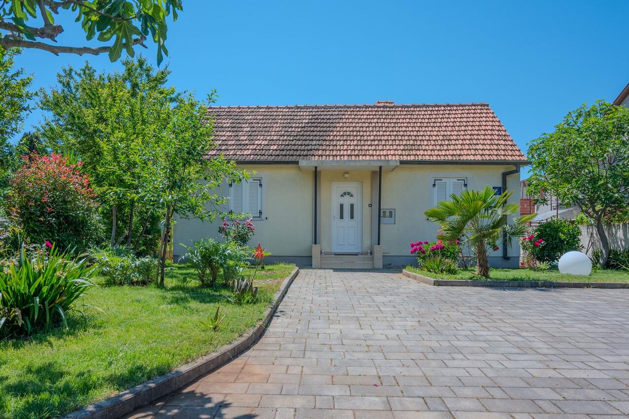 Будинок для відпочинку з паркуванням Пула - Pula - 26950