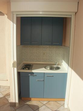 Ferienwohnungen mit Parkplatz Bratus, Makarska - 2696