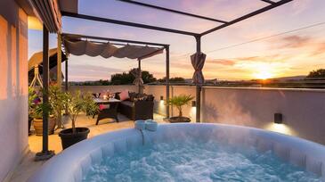 Ferienwohnungen mit Whirlpool Liznjan, Medulin - 26960 Adriatic.hr