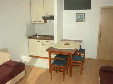 Apartmani s parkingom Bratuš, Makarska - 2697