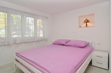 Appartamento di due stanze Slatine, Bua - Čiovo (A-26981-a)