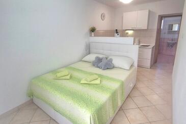 Apartments with WiFi Komiža (Vis) - 26985 Adriatic.hr