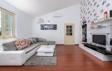 Haus mit Pool für Familien Kirmenjak, Porec - 26993