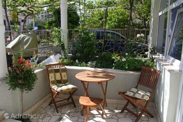 Apartments by the sea Makarska - 2701