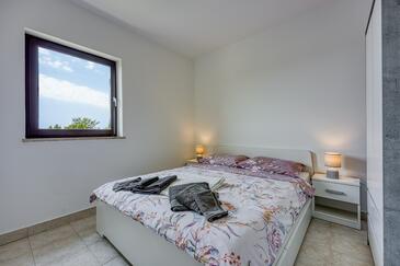 Leiligheter med parkering Kukci, Porec - 27037