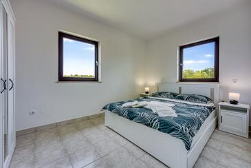 Leiligheter med parkering Kukci, Porec - 27037