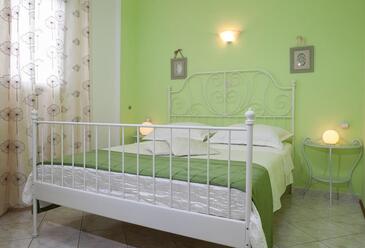 Apartments by the sea Drašnice, Makarska - 2705