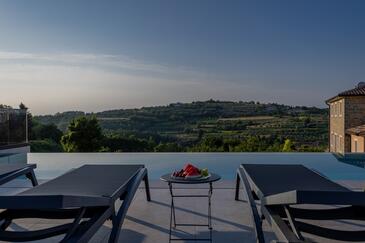 Four-bedroom house Momjan, Central Istria - Središnja Istra (K-27051)