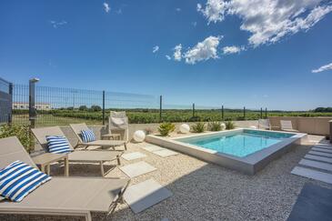 Holiday house with a swimming pool Funtana, Poreč - 27056 Adriatic.hr